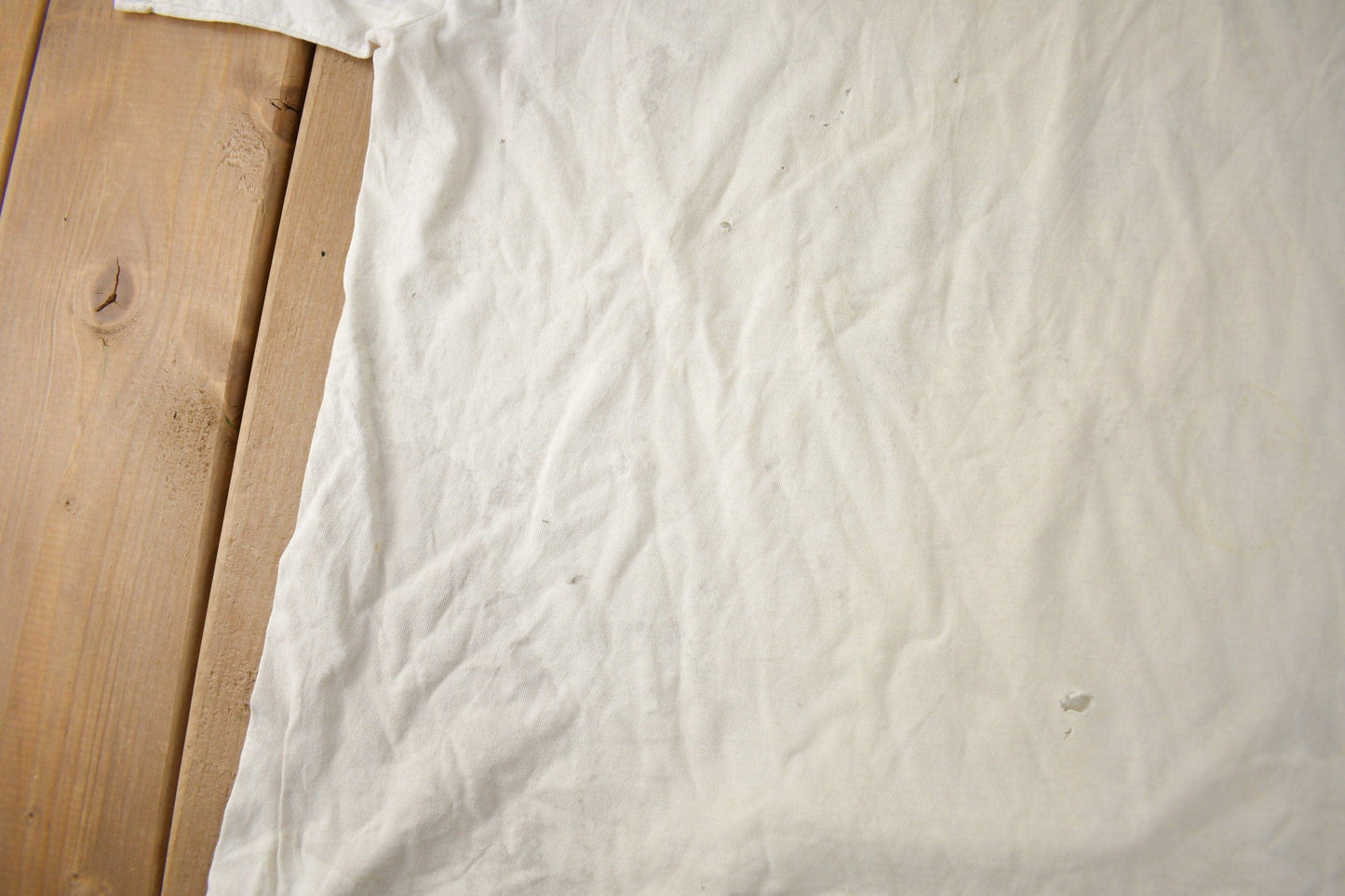 NHL Clothing > Gender Neutral Adult Clothing > Tops & Tees > T Shirts Vintage 1990s Pittsburgh Penguins NHL Hockey Graphic T-Shirt Size XL