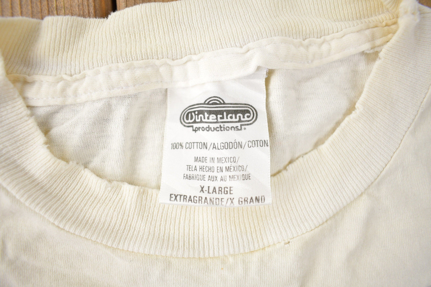 NHL Clothing > Gender Neutral Adult Clothing > Tops & Tees > T Shirts Vintage 1990s Pittsburgh Penguins NHL Hockey Graphic T-Shirt Size XL