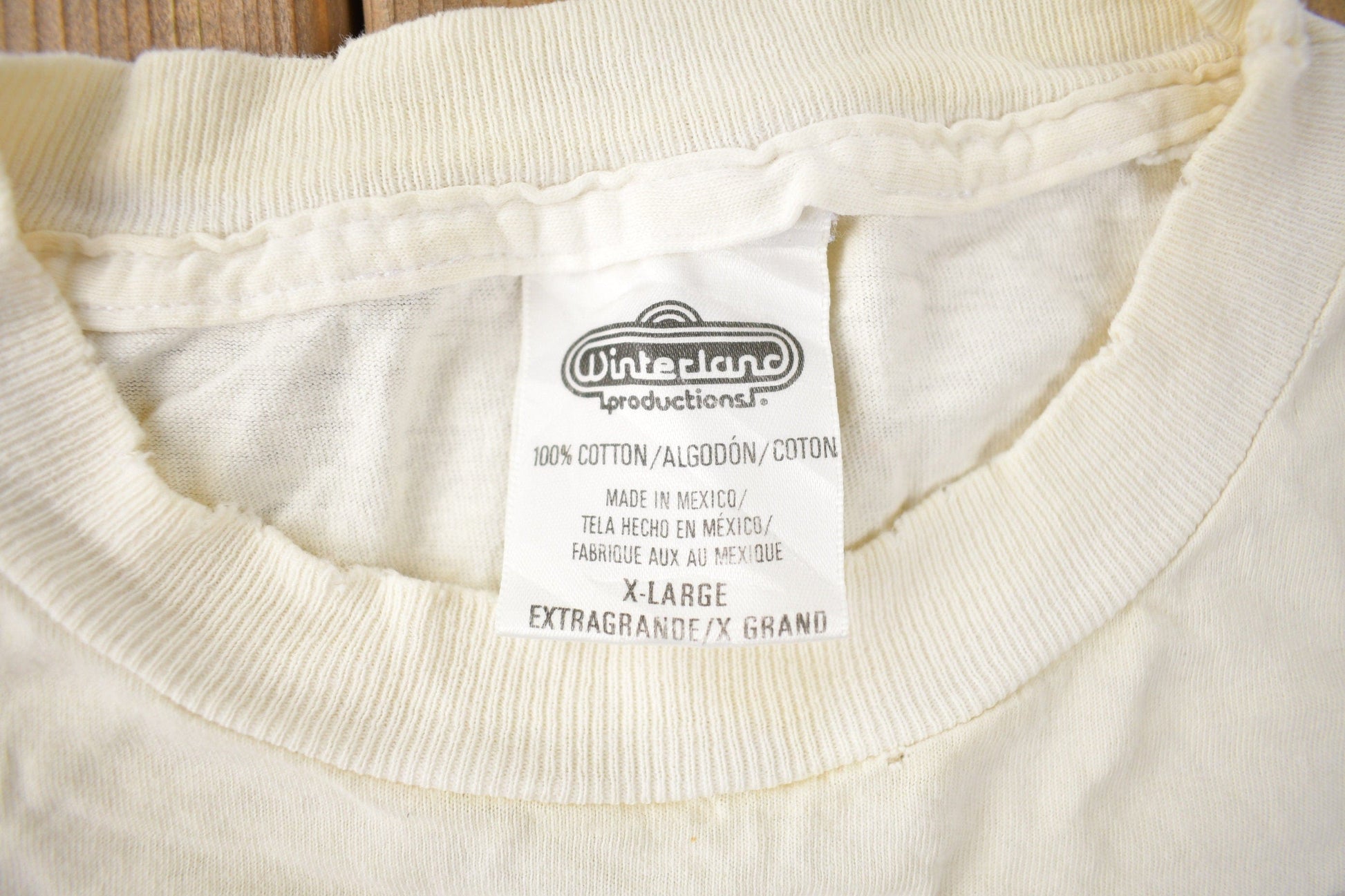 NHL Clothing > Gender Neutral Adult Clothing > Tops & Tees > T Shirts Vintage 1990s Pittsburgh Penguins NHL Hockey Graphic T-Shirt Size XL