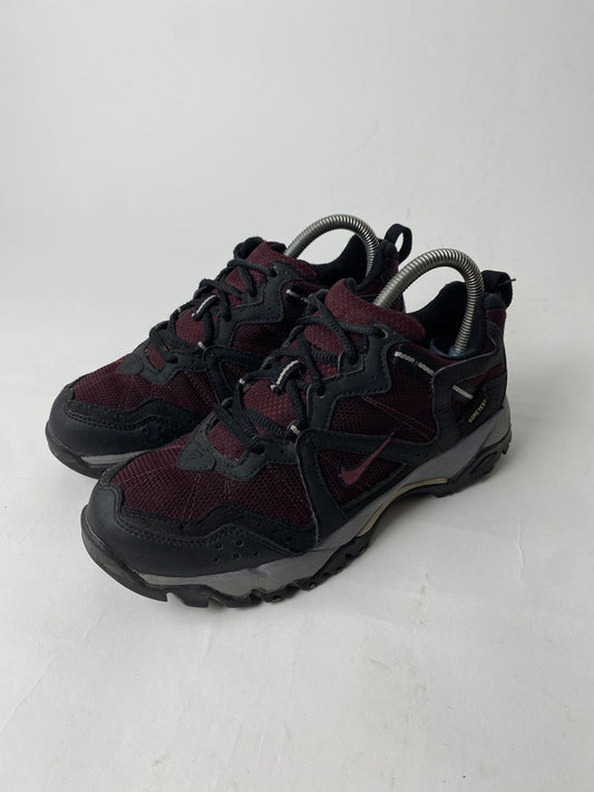 Nike ACG Shoes US Womens 6.5 Red Gore Tex Hiking
