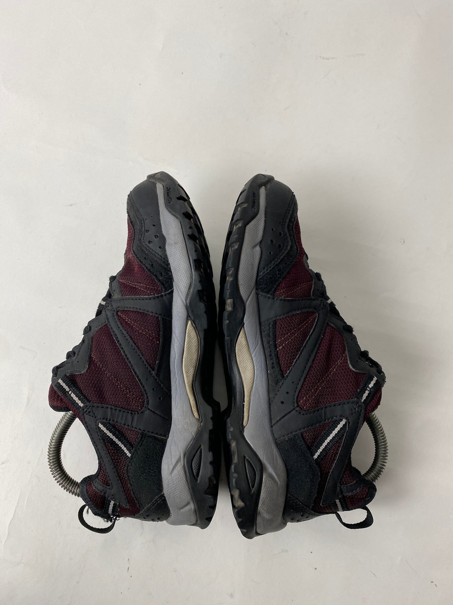 Nike ACG Shoes US Womens 6.5 Red Gore Tex Hiking from propervintagecanada