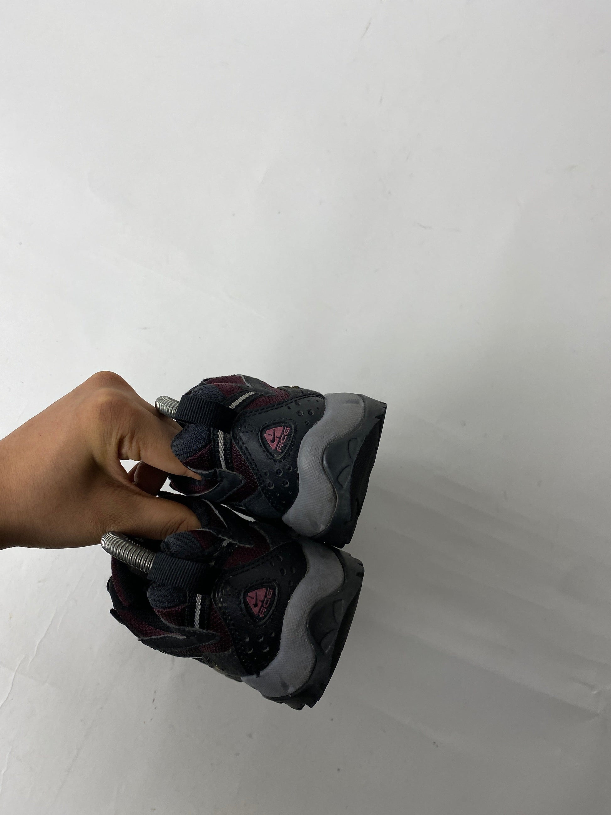 Nike ACG Shoes US Womens 6.5 Red Gore Tex Hiking from propervintagecanada