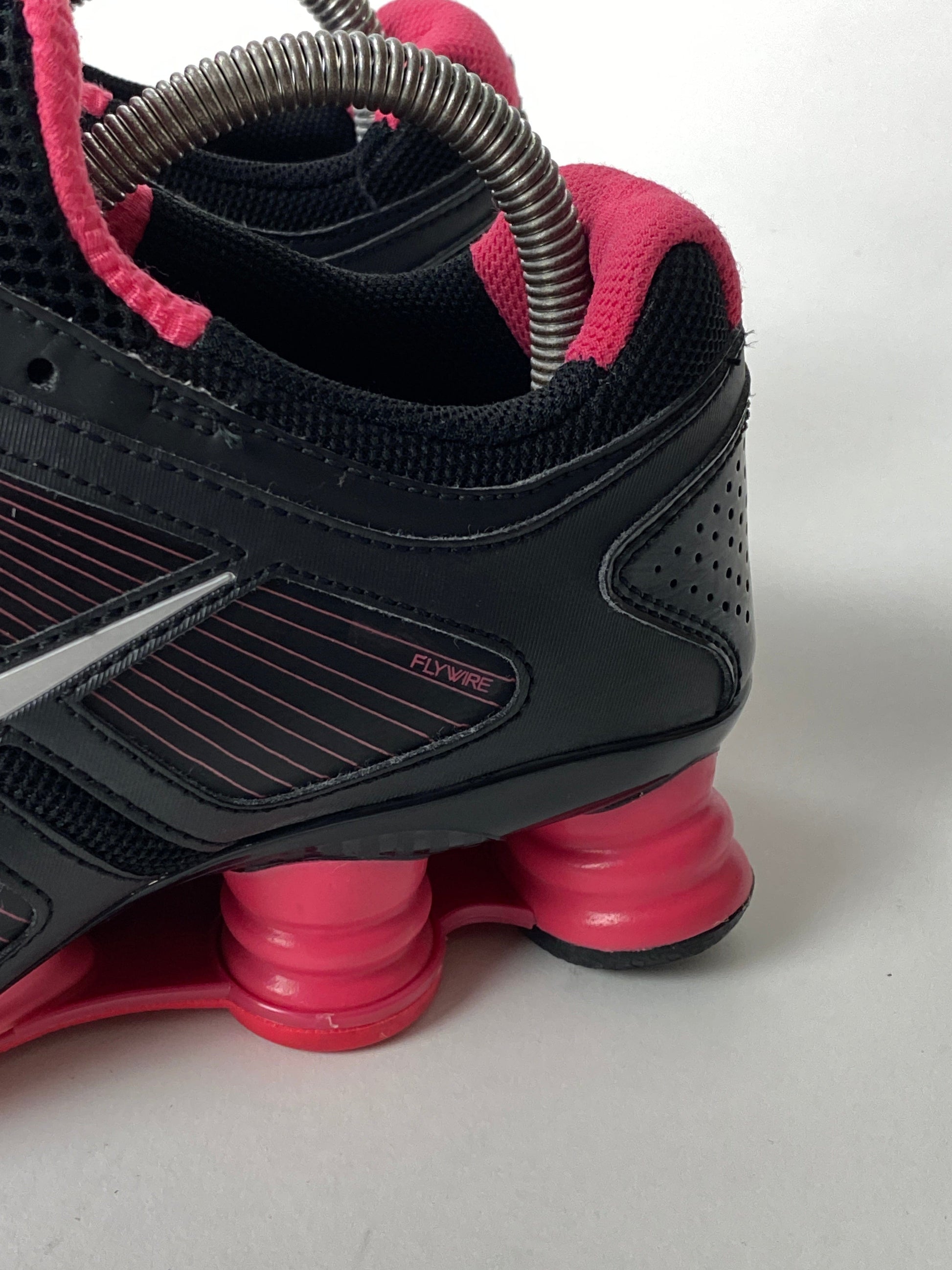 Nike Shox Turbo 11 Womens 7.5 Black Mesh Running from propervintagecanada