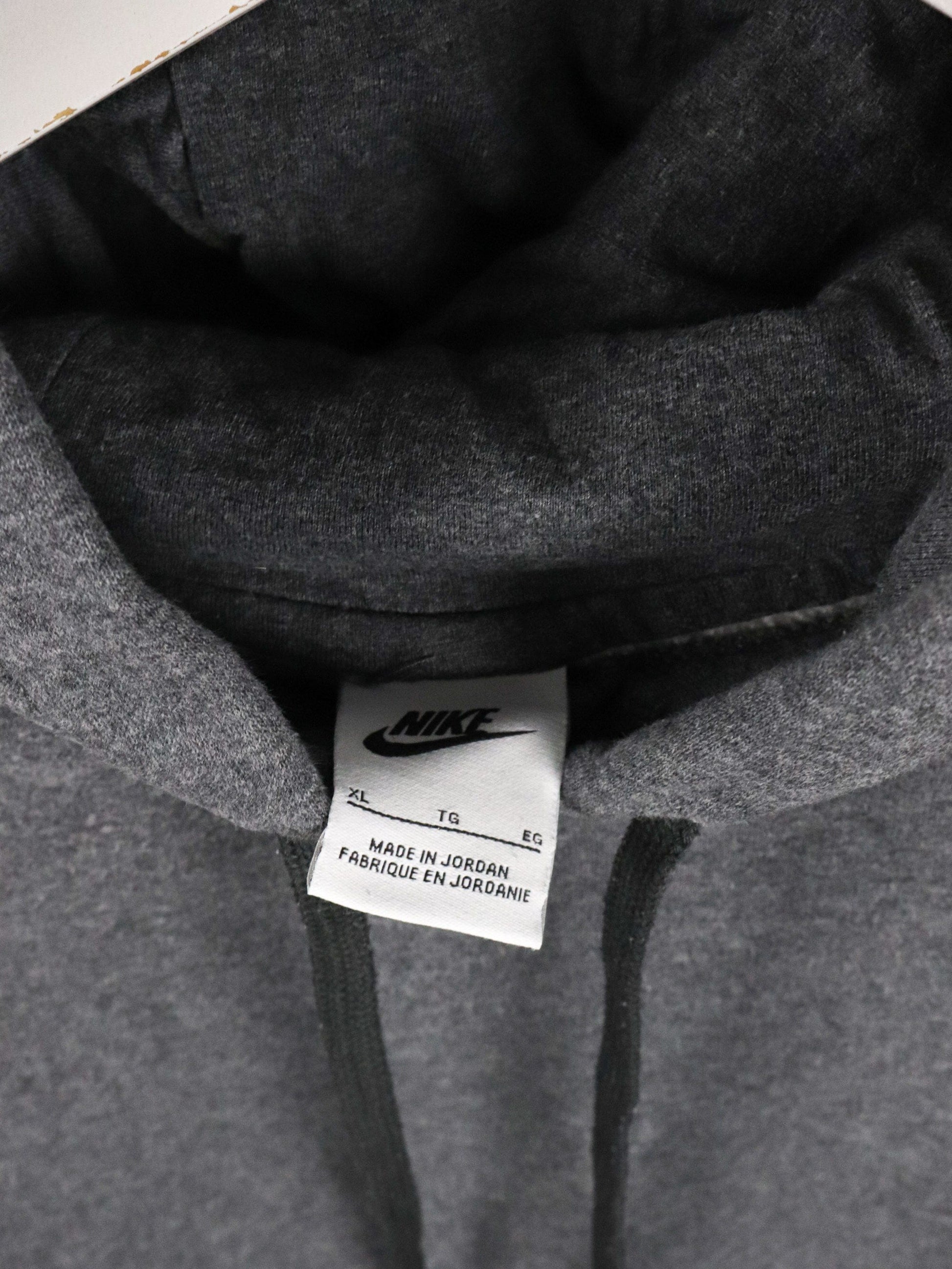Nike Sweatshirt Mens XL Grey Hoodie from propervintagecanada