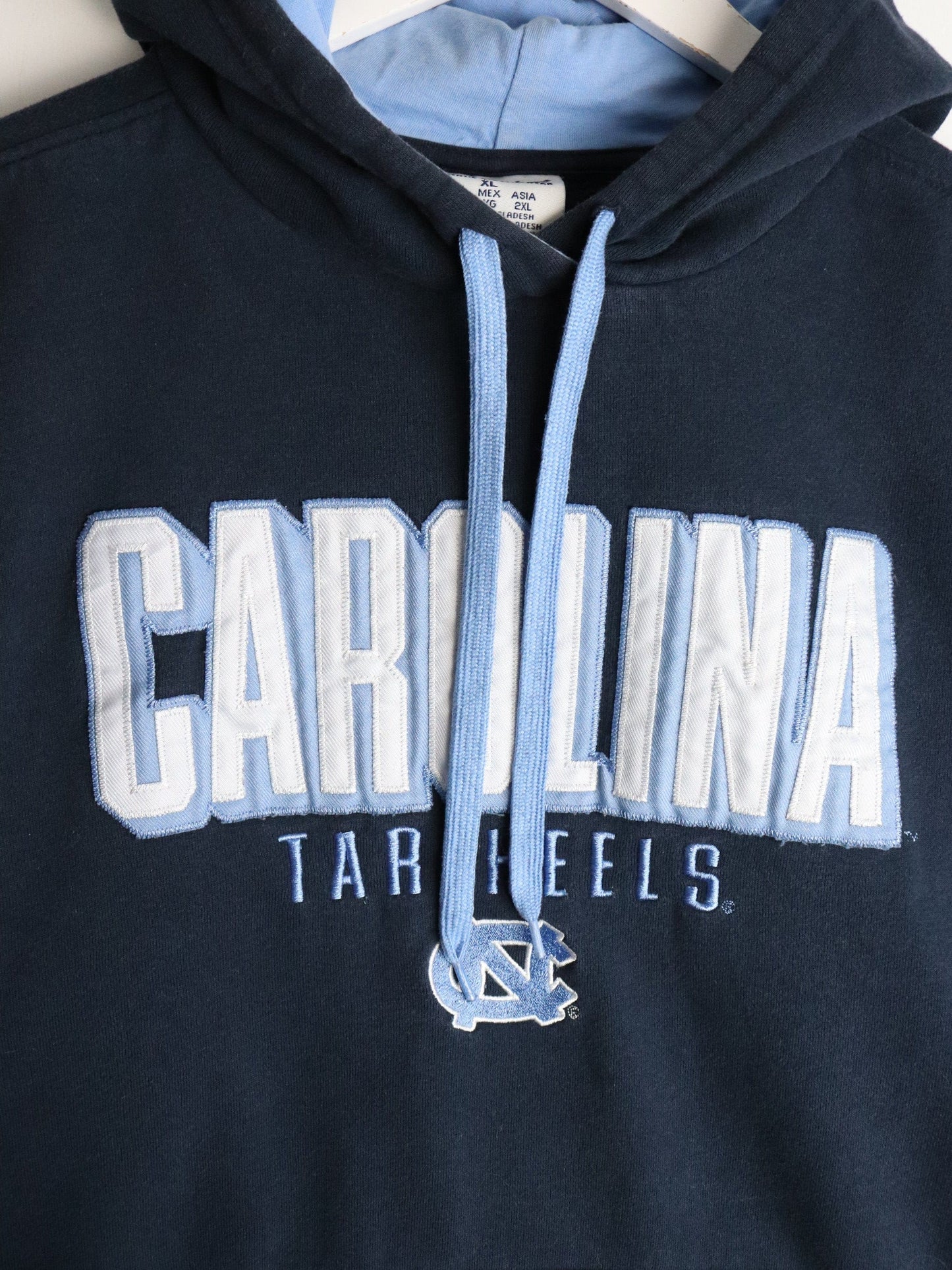 North Carolina Tar Heels Sweatshirt Mens XL Blue Champion Hoodie from propervintagecanada