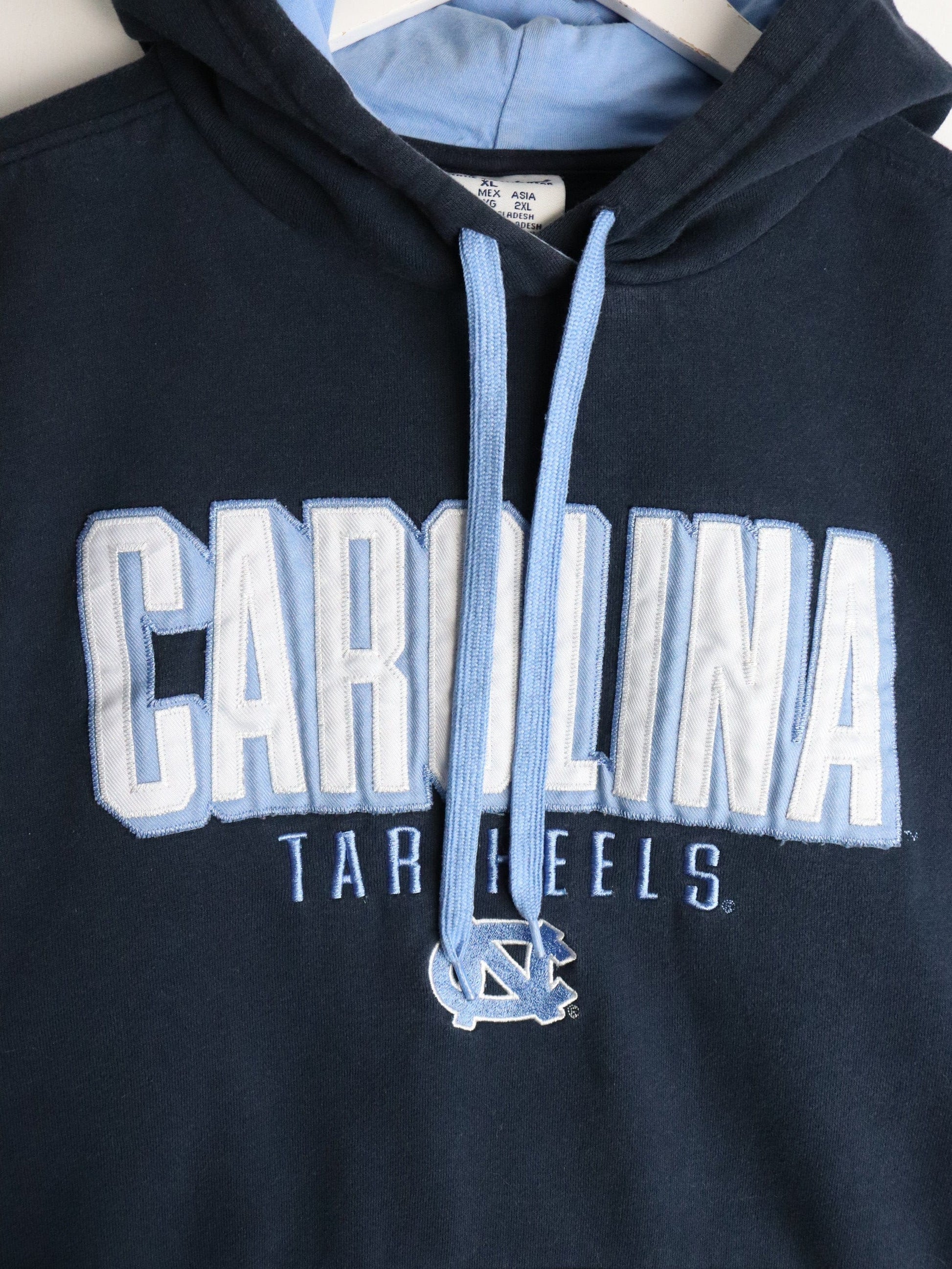 North Carolina Tar Heels Sweatshirt Mens XL Blue Champion Hoodie from propervintagecanada