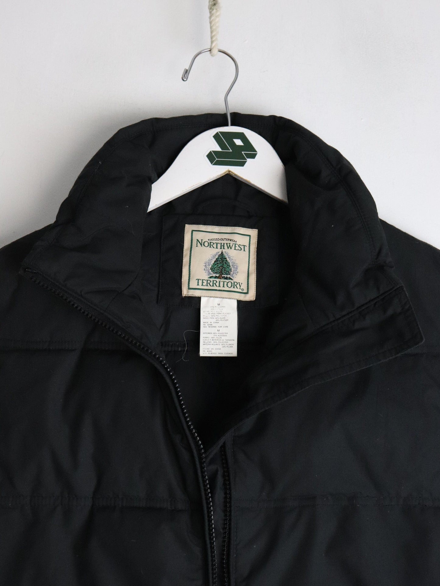 Northwest Territory Jacket Mens Medium Black Vest from propervintagecanada