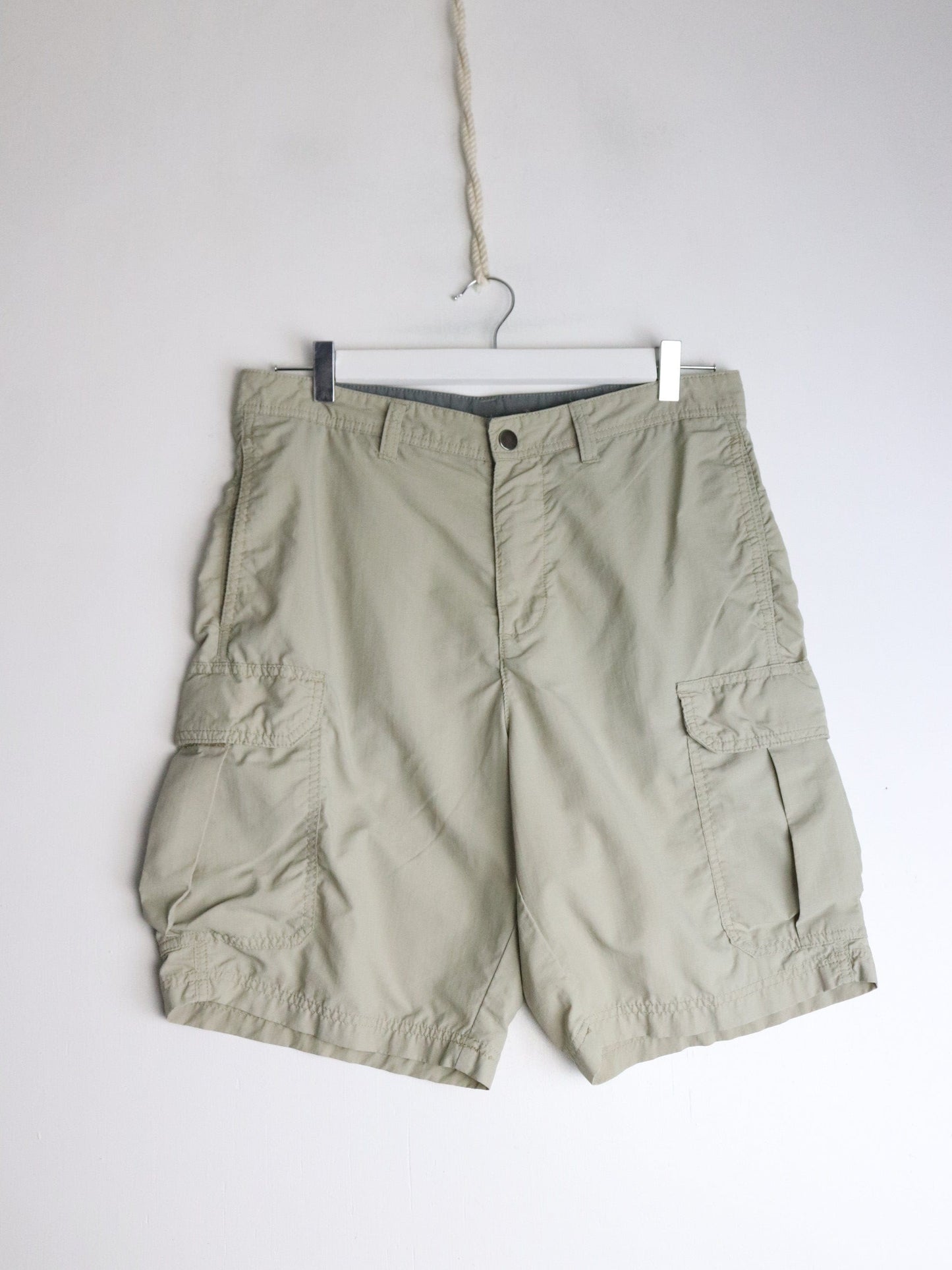 Nylon Cargo Shorts Mens 32 Beige from propervintagecanada