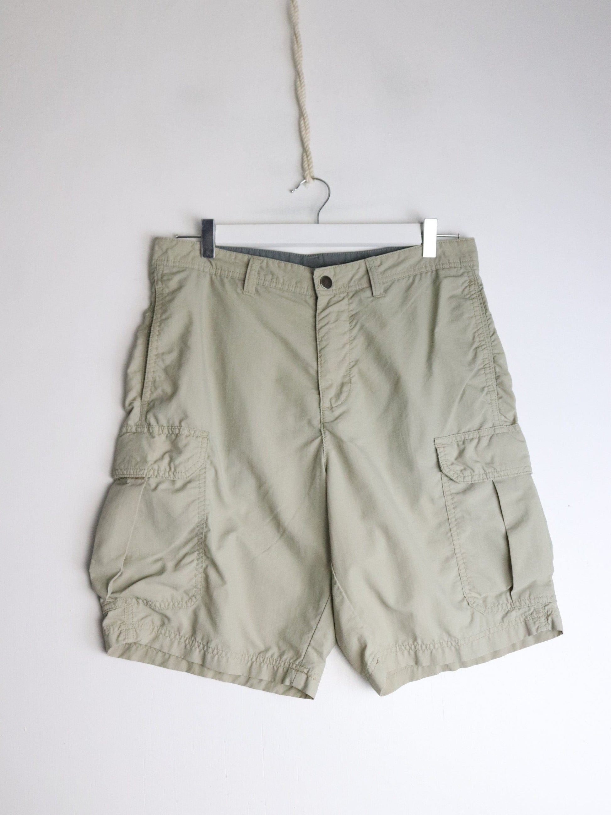 Nylon Cargo Shorts Mens 32 Beige from propervintagecanada