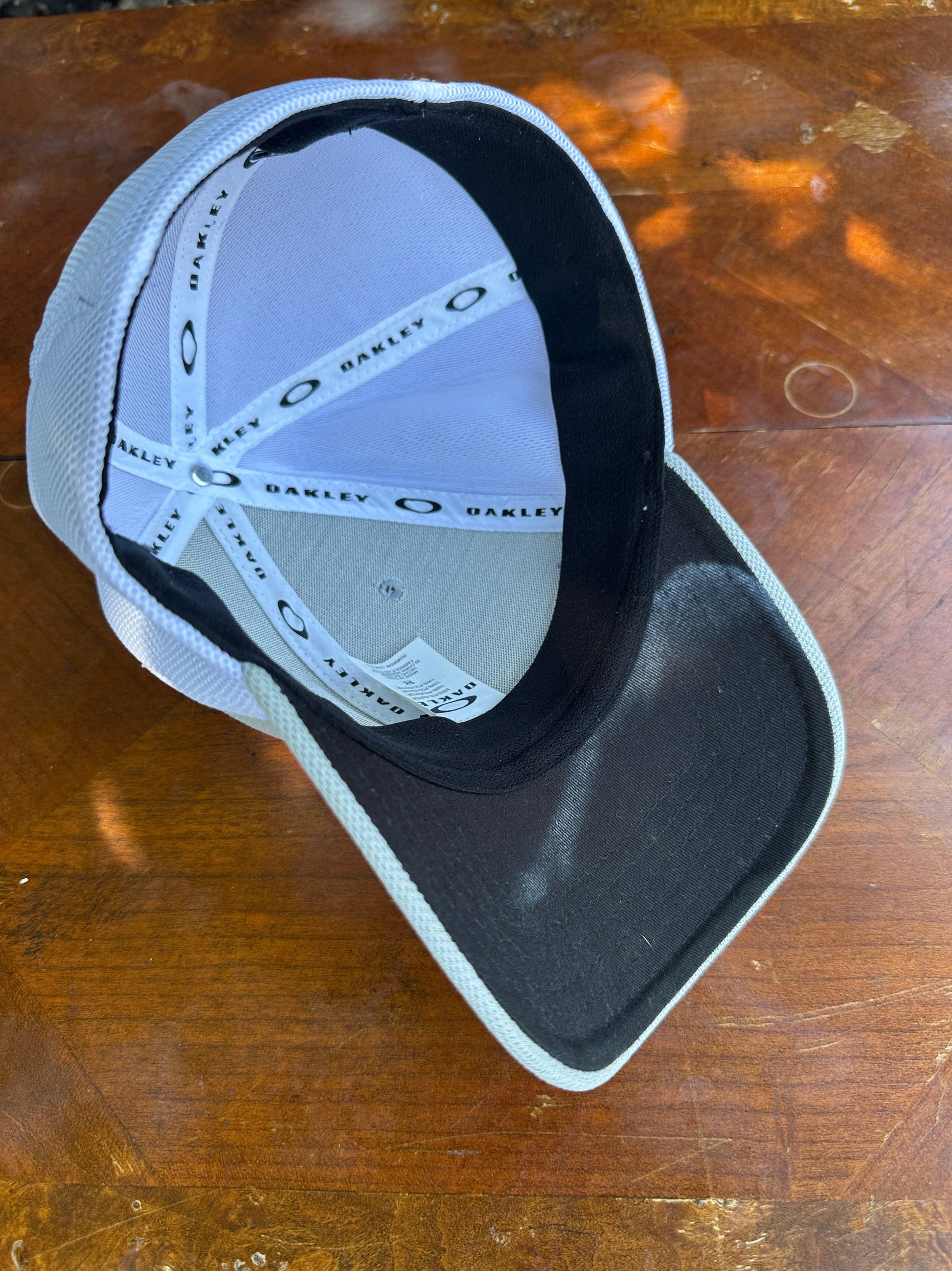 Oakley Hat Adult S/M Grey Fitted