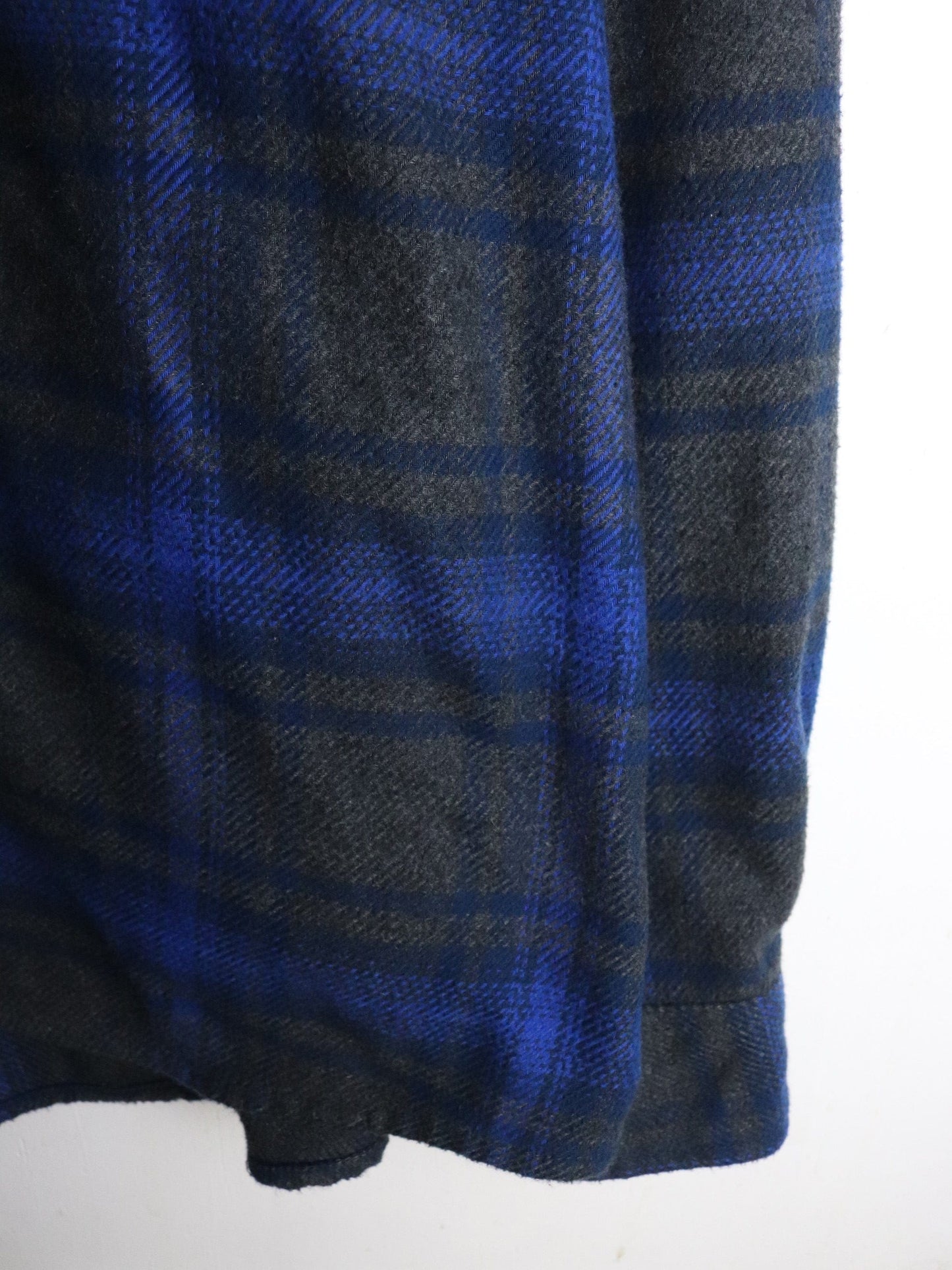 Orvis Shirt Mens 2XL Grey Button Up Flannel from propervintagecanada