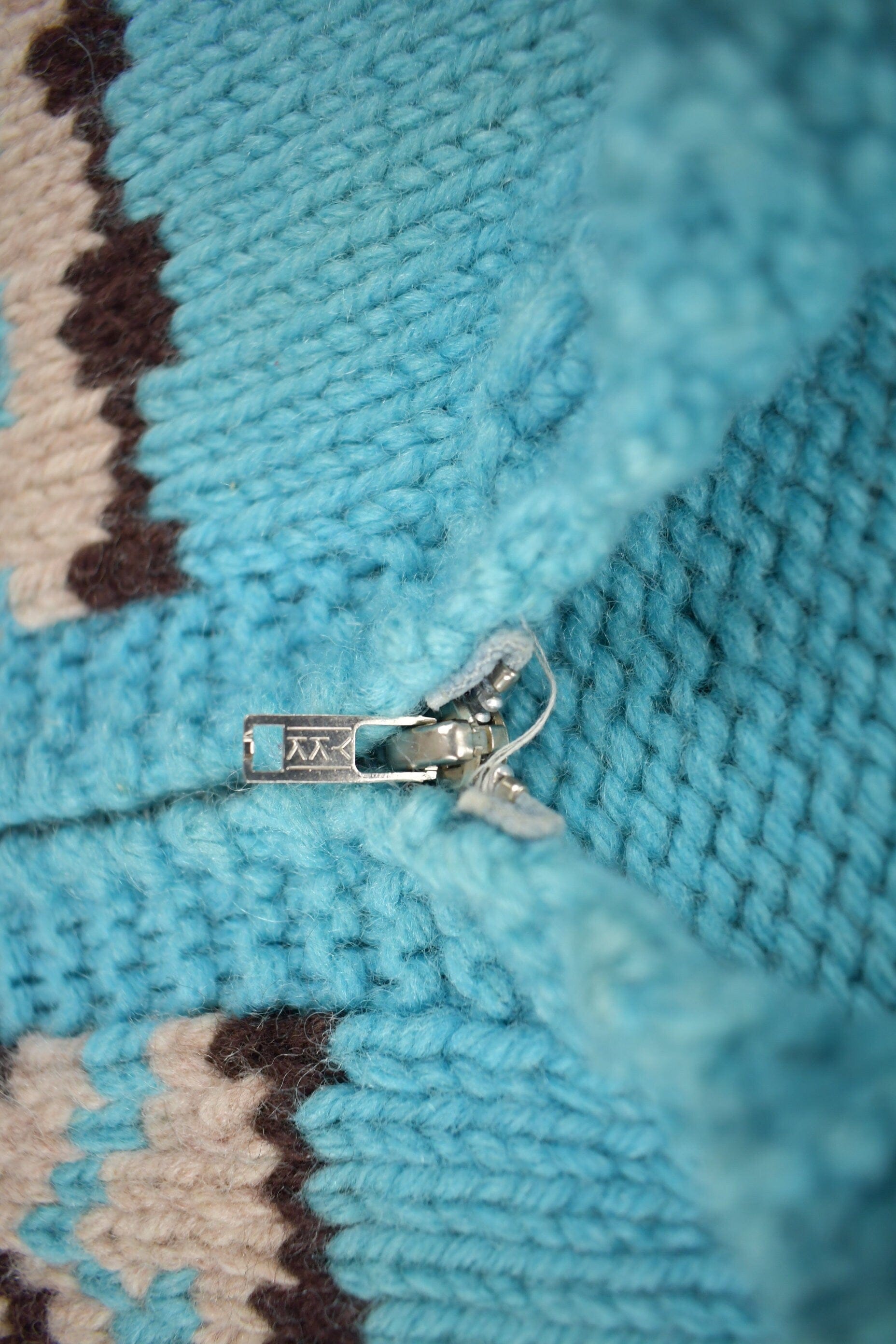 Other Clothing > Gender Neutral Adult Clothing > Hoodies & Sweatshirts > Sweatshirts Vintage 1950s Hand-Knit Cowichan Sweater Men's Medium