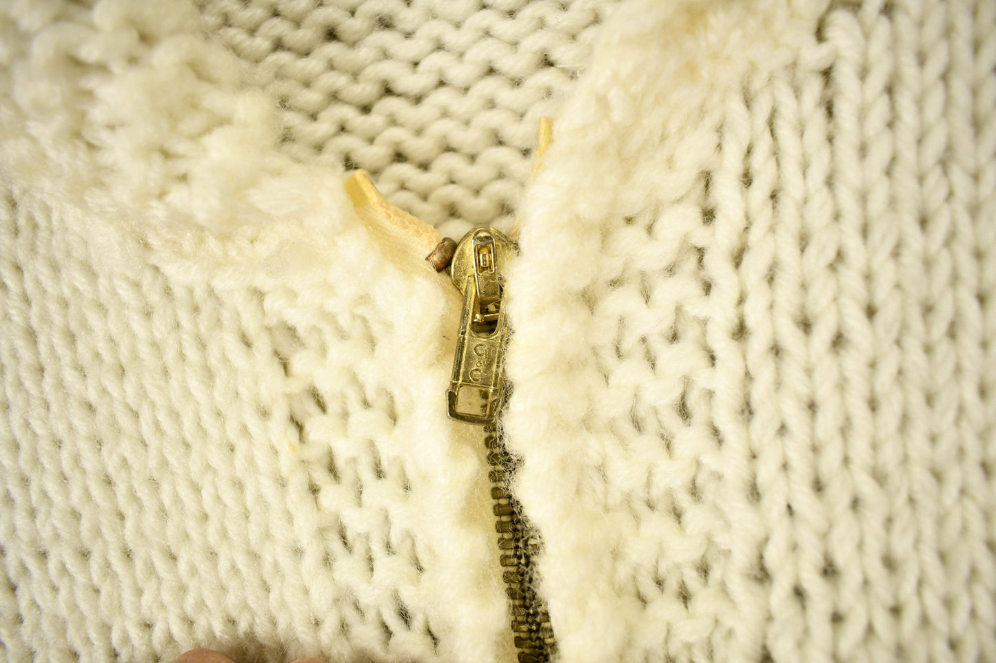 Other Clothing > Gender Neutral Adult Clothing > Hoodies & Sweatshirts > Sweatshirts Vintage 1950s Hand-Knit Deer Curling Sweater Men's L