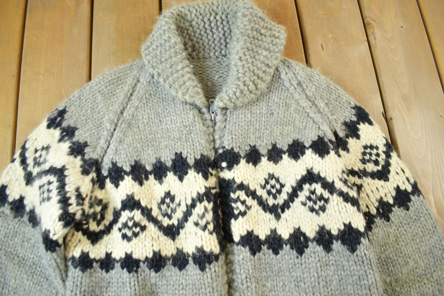 Other Clothing > Gender Neutral Adult Clothing > Hoodies & Sweatshirts > Sweatshirts Vintage 1950s Hand-Knit Grey Cowichan Sweater Men's M