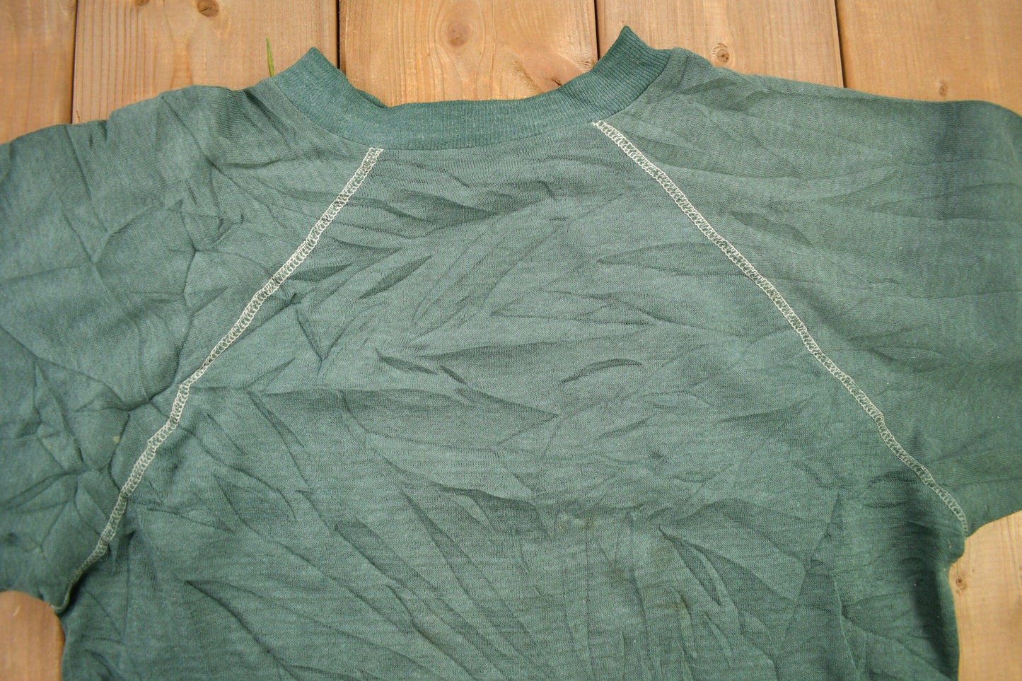 Other Clothing > Gender Neutral Adult Clothing > Hoodies & Sweatshirts > Sweatshirts Vintage 1960s Blank Faded Forest Green Crewneck Sweatshirt Men's XS