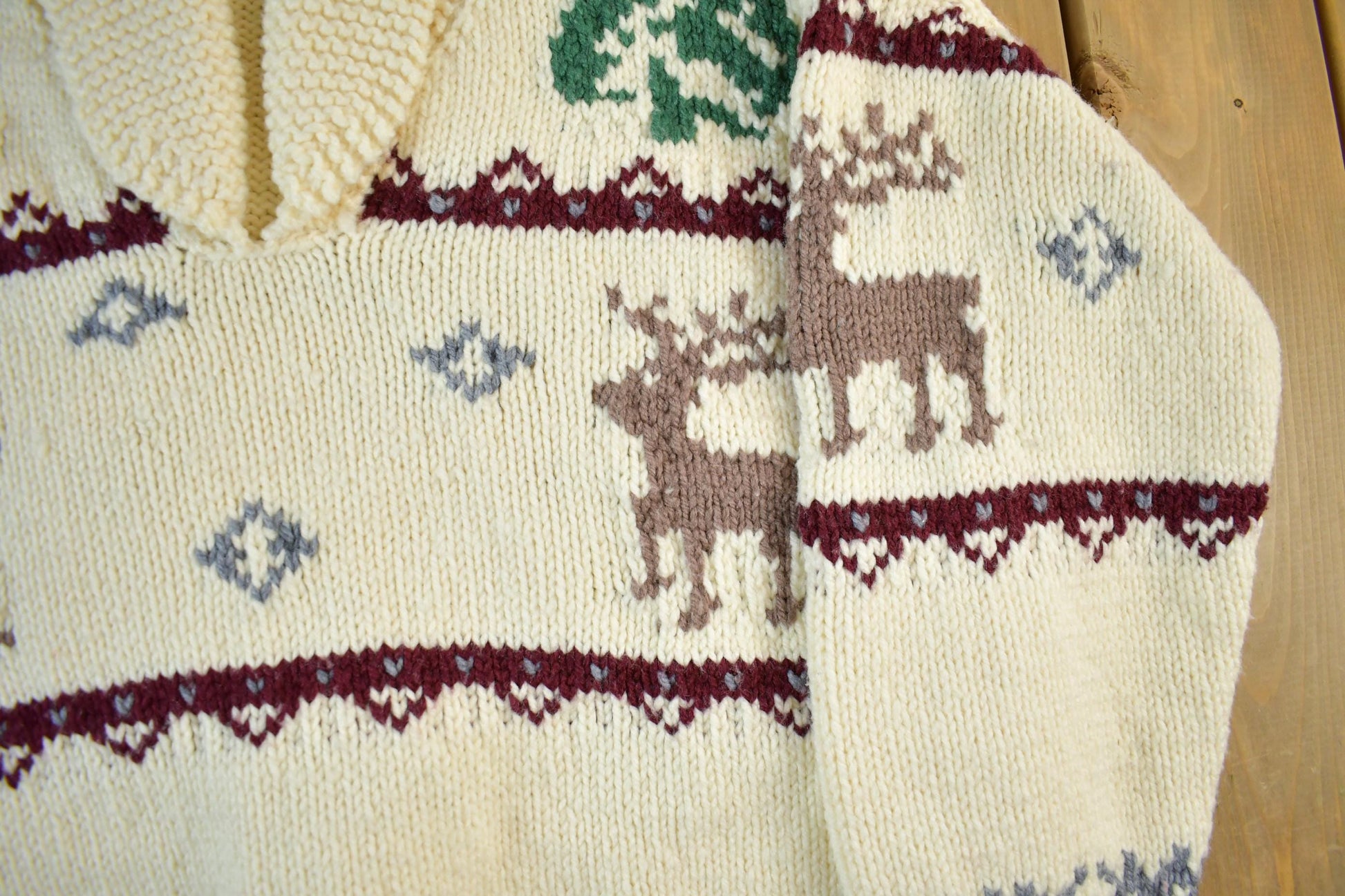 Other Clothing > Gender Neutral Adult Clothing > Hoodies & Sweatshirts > Sweatshirts Vintage 1960s Hand-Knit Elk Theme Cowichan Sweater Men's XL