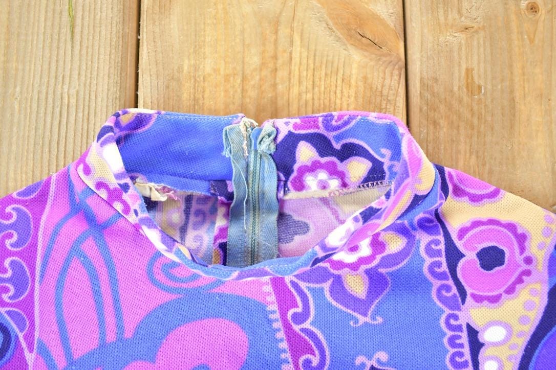 Other Clothing > Gender Neutral Adult Clothing > Hoodies & Sweatshirts > Sweatshirts Vintage 1960s Swinging London mock turtleneck Abstract Pattern Tunic Dress Women's S