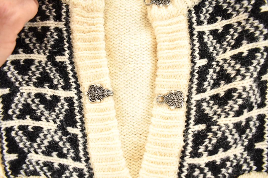 Other Clothing > Gender Neutral Adult Clothing > Hoodies & Sweatshirts > Sweatshirts Vintage 1970's Wool Knit Tribal Theme Abstract Pattern Crewneck Sweater Mens L