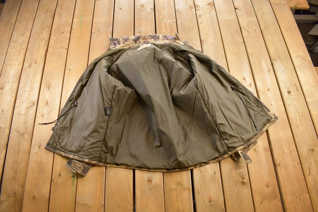 Other Clothing > Gender Neutral Adult Clothing > Hoodies & Sweatshirts > Sweatshirts Vintage 1980s BlizzardPruf Frog Camo Winter Jacket Men's Large