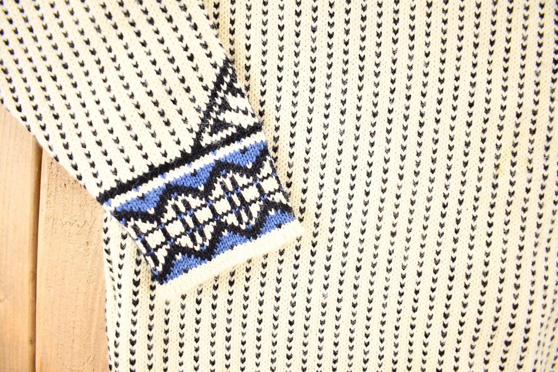 Other Clothing > Gender Neutral Adult Clothing > Hoodies & Sweatshirts > Sweatshirts Vintage 1980s Dale Of Norway Heavy Wool Knit Abstract Pattern Crewneck Sweater Mens M