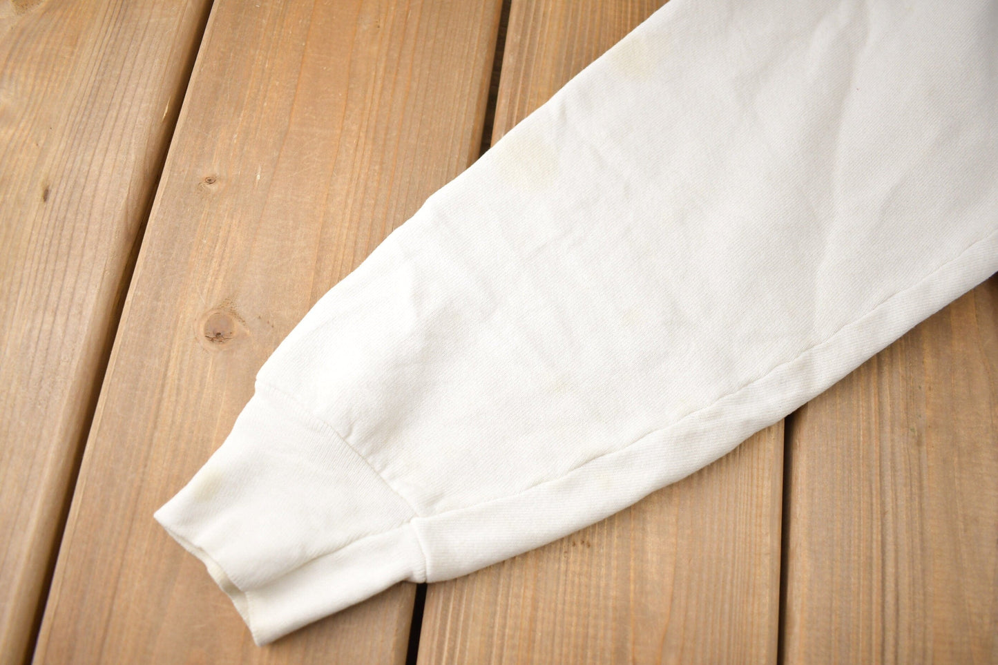 Other Clothing > Gender Neutral Adult Clothing > Hoodies & Sweatshirts > Sweatshirts Vintage 1980s East Hampton Crewneck Men's Small