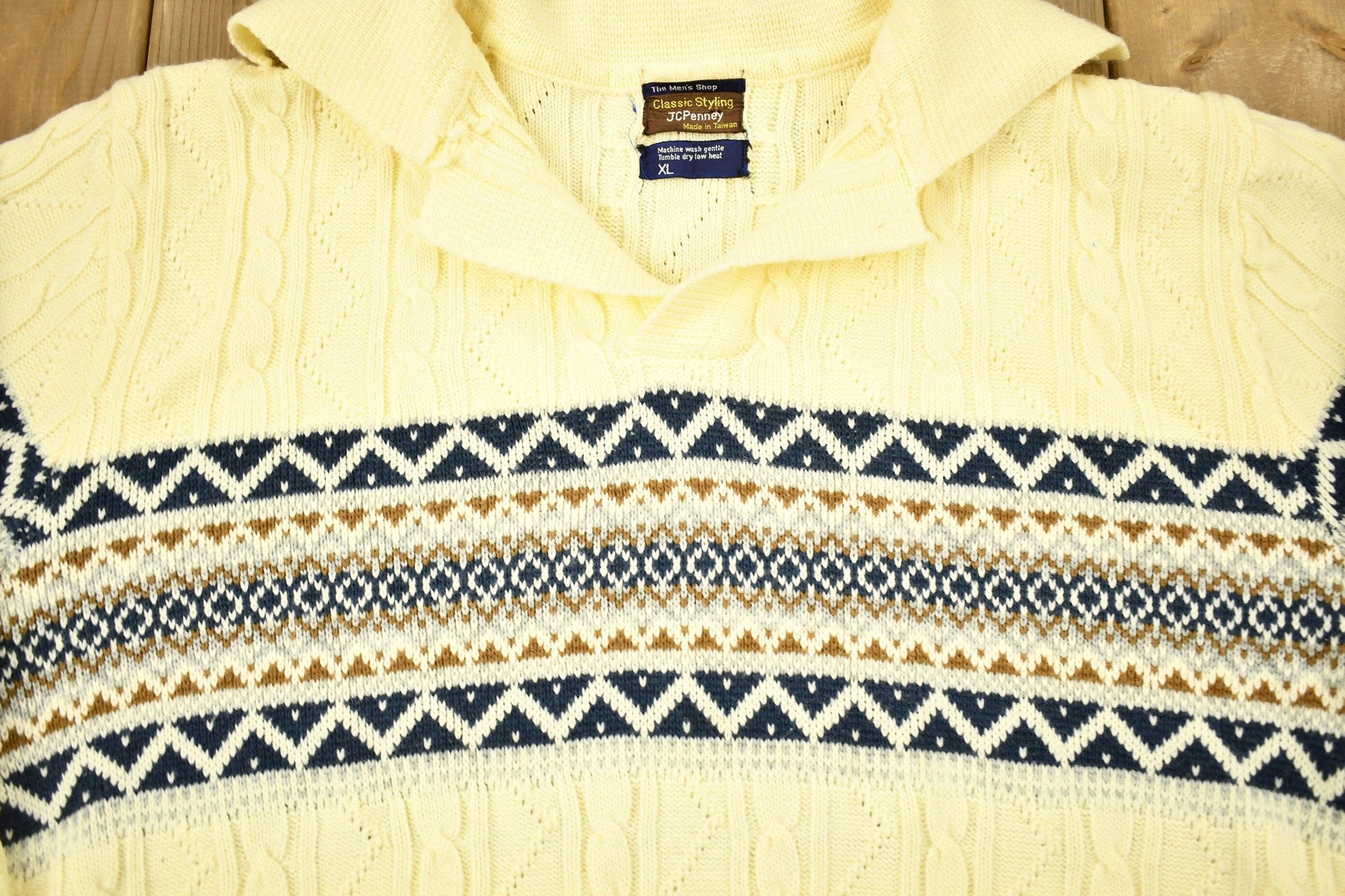 Other Clothing > Gender Neutral Adult Clothing > Hoodies & Sweatshirts > Sweatshirts Vintage 1980s JC Penney The Men's Shop Knitted Sweater Men's Large