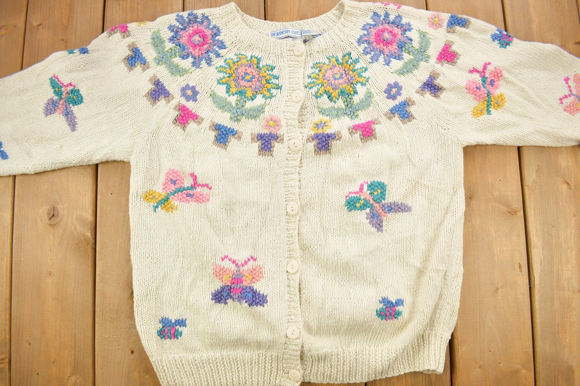 Other Clothing > Gender Neutral Adult Clothing > Hoodies & Sweatshirts > Sweatshirts Vintage 1980s Northern Isles Hand Knit Cardigan Sweater Women's M