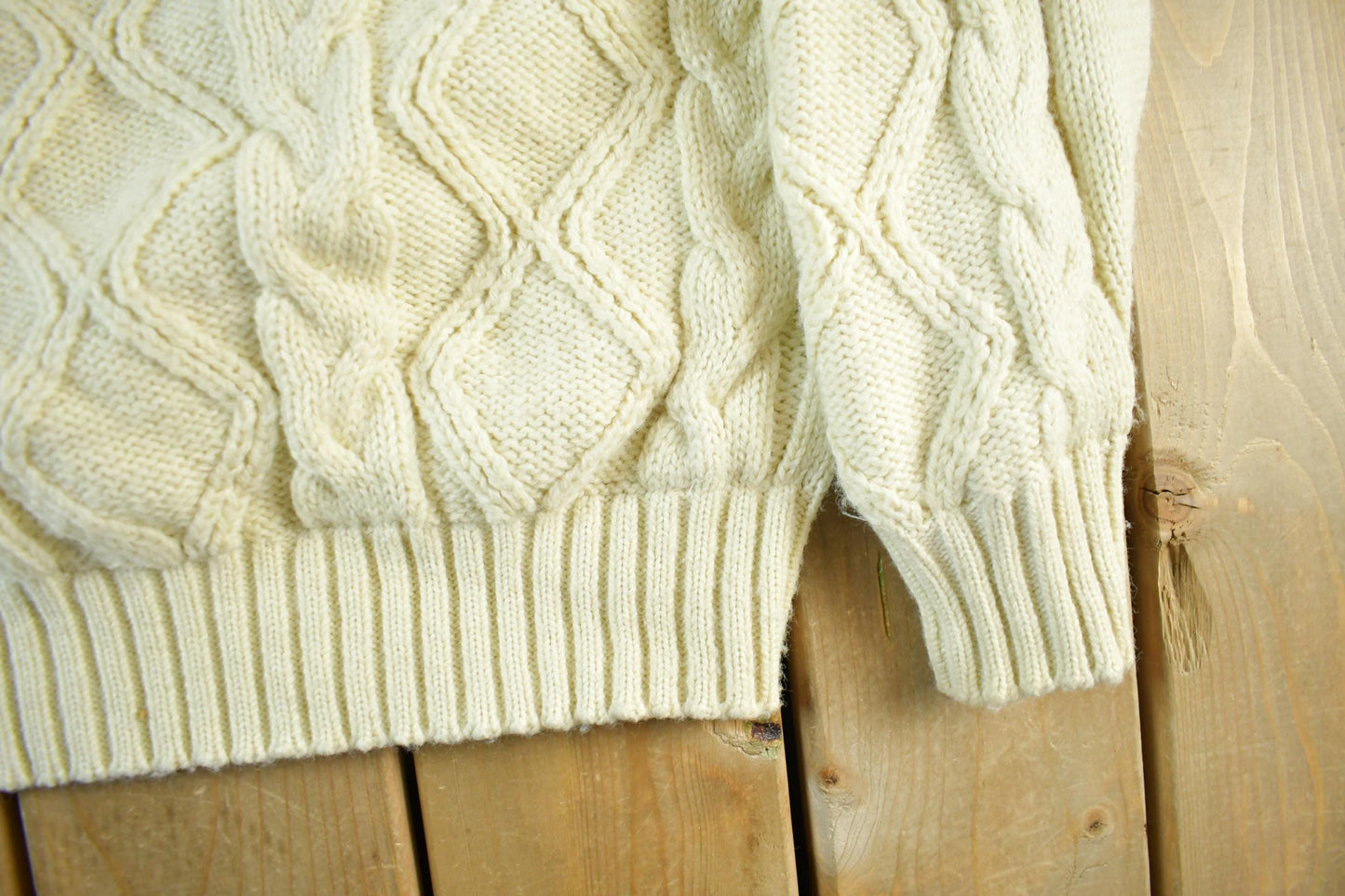 Other Clothing > Gender Neutral Adult Clothing > Hoodies & Sweatshirts > Sweatshirts Vintage 1980s REI Lined Knit Crewneck Sweater Men's Medium