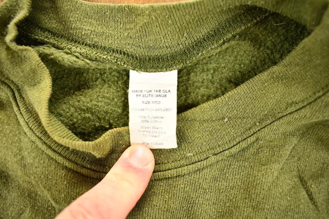 Other Clothing > Gender Neutral Adult Clothing > Hoodies & Sweatshirts > Sweatshirts Vintage 1980s Screaming Eagles Patriot Olive Crewneck Sweatshirt Men's M