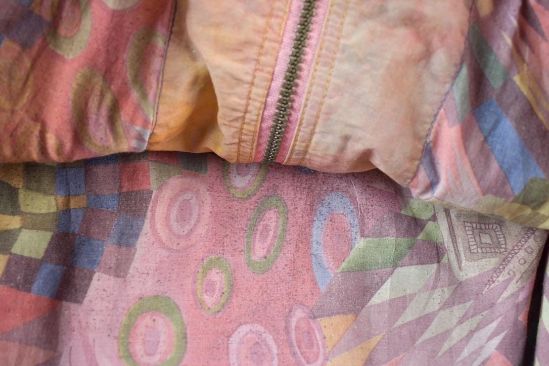 Other Clothing > Gender Neutral Adult Clothing > Hoodies & Sweatshirts > Sweatshirts Vintage 1980s Tie Dye Funky Abstract Print Lined Fisherman's Vest Mens XXL