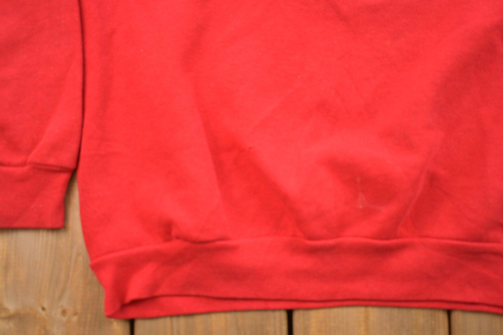 Other Clothing > Gender Neutral Adult Clothing > Hoodies & Sweatshirts > Sweatshirts Vintage 1980s University of Georgia Graphic Collegiate Crewneck Men's Large/ Collegiate / NCAA Sweatshirt / Sportswear / Americana / 80s Georgia