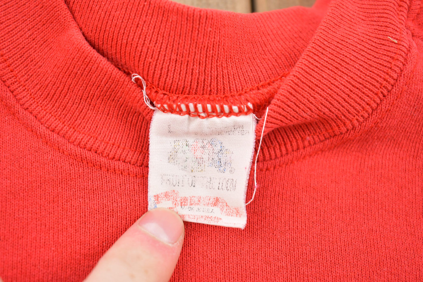 Other Clothing > Gender Neutral Adult Clothing > Hoodies & Sweatshirts > Sweatshirts Vintage 1980s University of Ohio State Buckeyes Graphic Collegiate Crewneck / Fruit Of The Loom / NCAA Sweatshirt / Sportswear / Americana