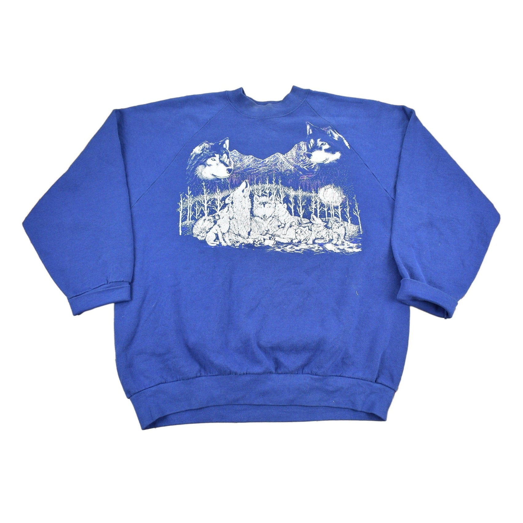 Other Clothing > Gender Neutral Adult Clothing > Hoodies & Sweatshirts > Sweatshirts Vintage 1980s Wolf Theme Graphic Raglan Crewneck Men's Large