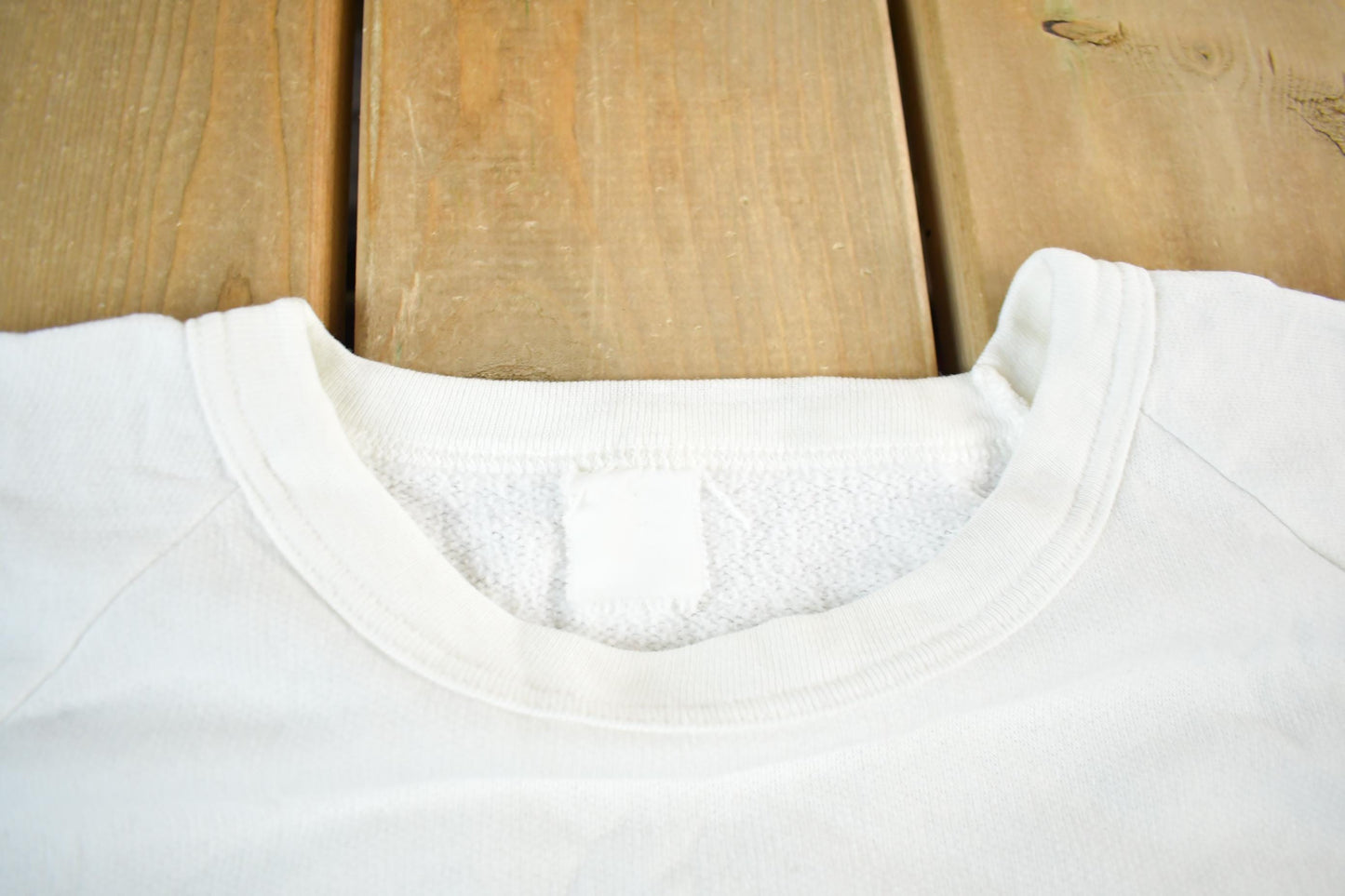 Other Clothing > Gender Neutral Adult Clothing > Hoodies & Sweatshirts > Sweatshirts Vintage 1986 Toronto Theme Crewneck Sweatshirt Men's L