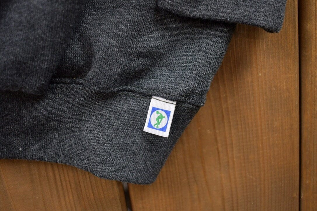 Other Clothing > Gender Neutral Adult Clothing > Hoodies & Sweatshirts > Sweatshirts Vintage 1990s Blank Crewneck Sweatshirt Men's Large/ 90s Crewneck / Made In USA / Essential / Streetwear / 90s Blank / Grey Crewneck / Discus Athletic