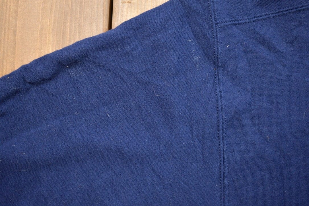 Other Clothing > Gender Neutral Adult Clothing > Hoodies & Sweatshirts > Sweatshirts Vintage 1990s Blank Navy Blue Crewneck Sweatshirt Men's Medium