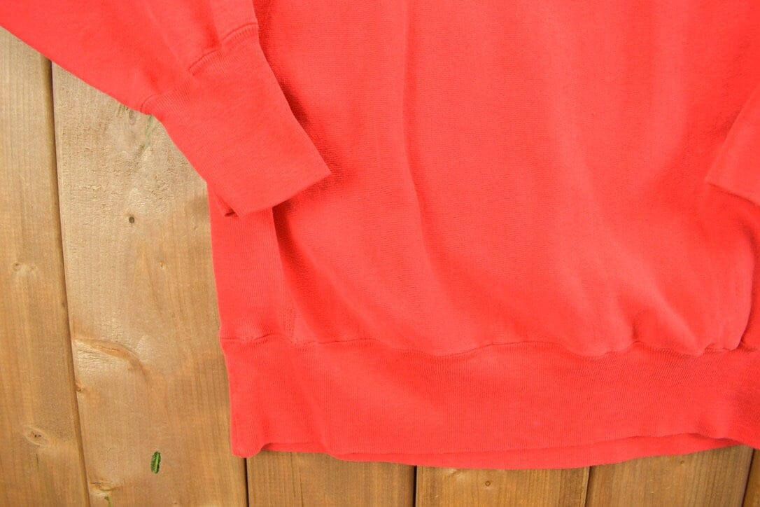 Other Clothing > Gender Neutral Adult Clothing > Hoodies & Sweatshirts > Sweatshirts Vintage 1990s Blank Red Champion Reverse Weave Crewneck / 90s Crewneck / Essential / American Sportswear / Made In USA / Athletic
