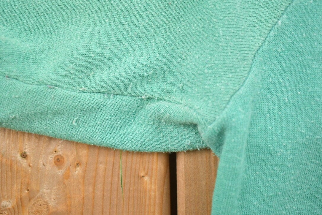 Other Clothing > Gender Neutral Adult Clothing > Hoodies & Sweatshirts > Sweatshirts Vintage 1990s Blank Turquoise Crewneck Sweatshirt Men's Small