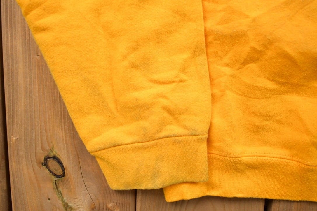Other Clothing > Gender Neutral Adult Clothing > Hoodies & Sweatshirts > Sweatshirts Vintage 1990s Blank Yellow Crewneck Sweatshirt / 90s Crewneck / Made In USA / Essential / Streetwear / 90s Blank
