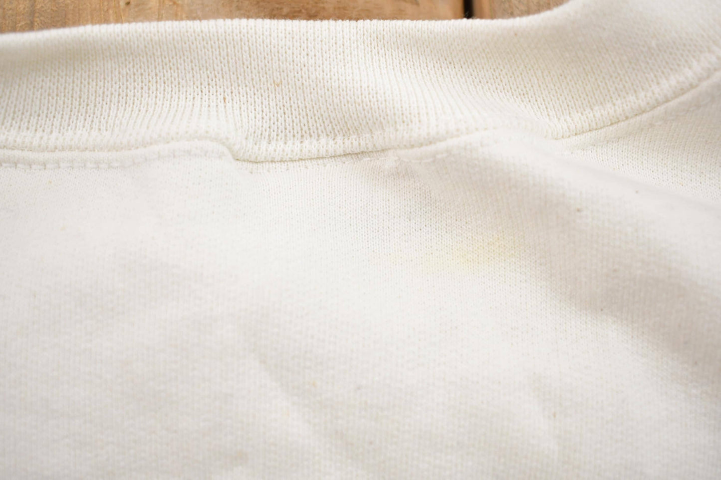 Other Clothing > Gender Neutral Adult Clothing > Hoodies & Sweatshirts > Sweatshirts Vintage 1990s Bunny Rabbit Crewneck Sweater Men's Large