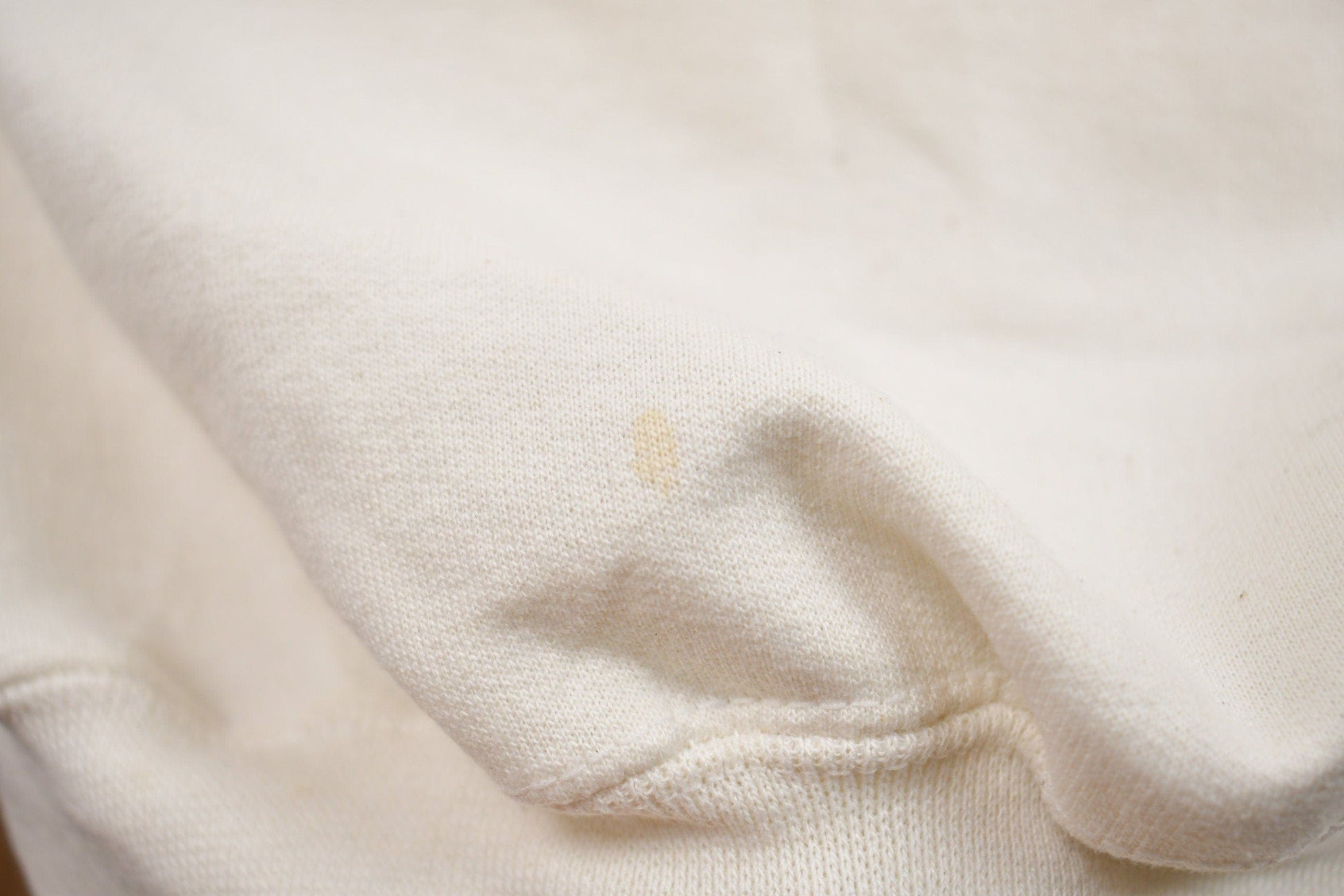 Other Clothing > Gender Neutral Adult Clothing > Hoodies & Sweatshirts > Sweatshirts Vintage 1990s Bunny Rabbit Crewneck Sweater Men's Large