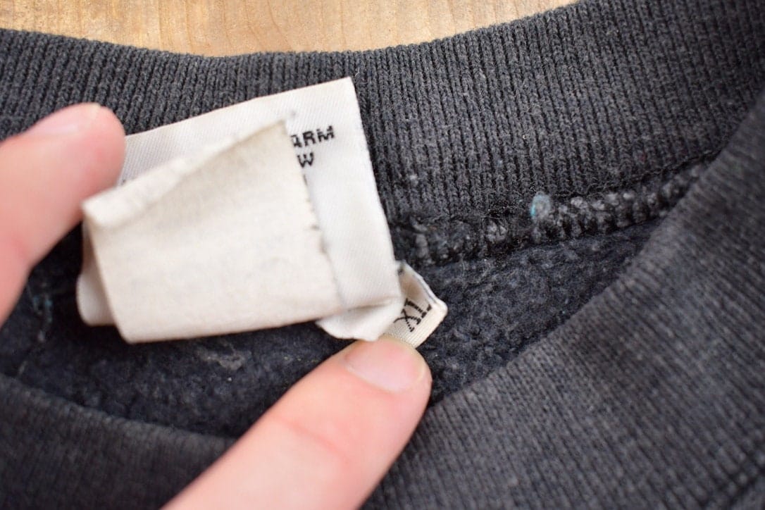 Other Clothing > Gender Neutral Adult Clothing > Hoodies & Sweatshirts > Sweatshirts Vintage 1990s Byrnes Park Golf Theme Crewneck Sweatshirt / 90s Crewneck / Souvenir Sweater / Streetwear / Travel And Vacation / Golf Sweater