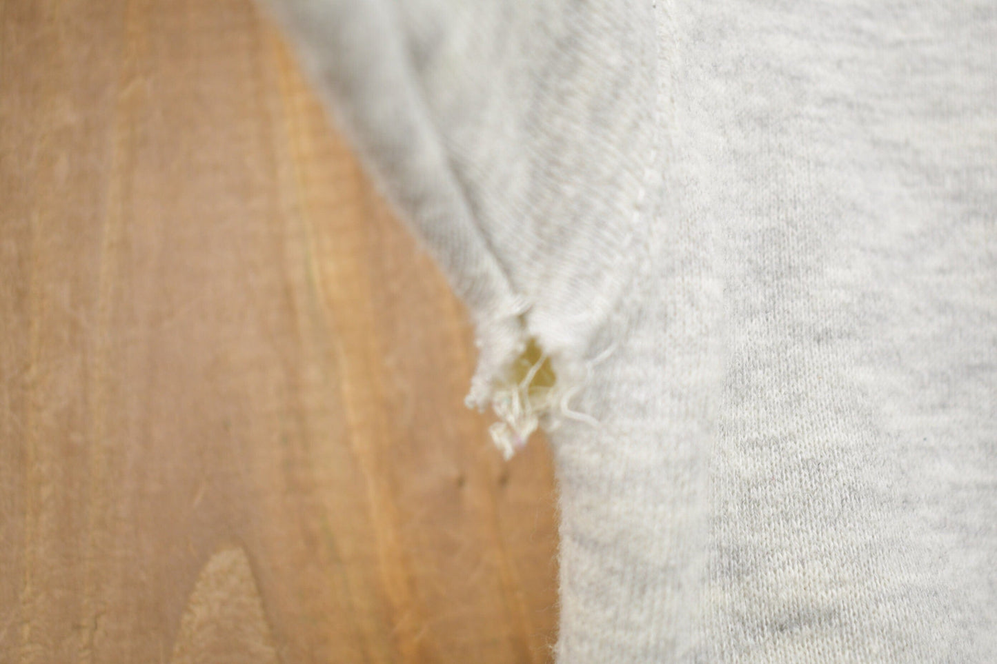 Other Clothing > Gender Neutral Adult Clothing > Hoodies & Sweatshirts > Sweatshirts Vintage 1990s Drake University Bulldogs Collegiate Jansport Crewneck NCAA Sweatshirt Men's Small