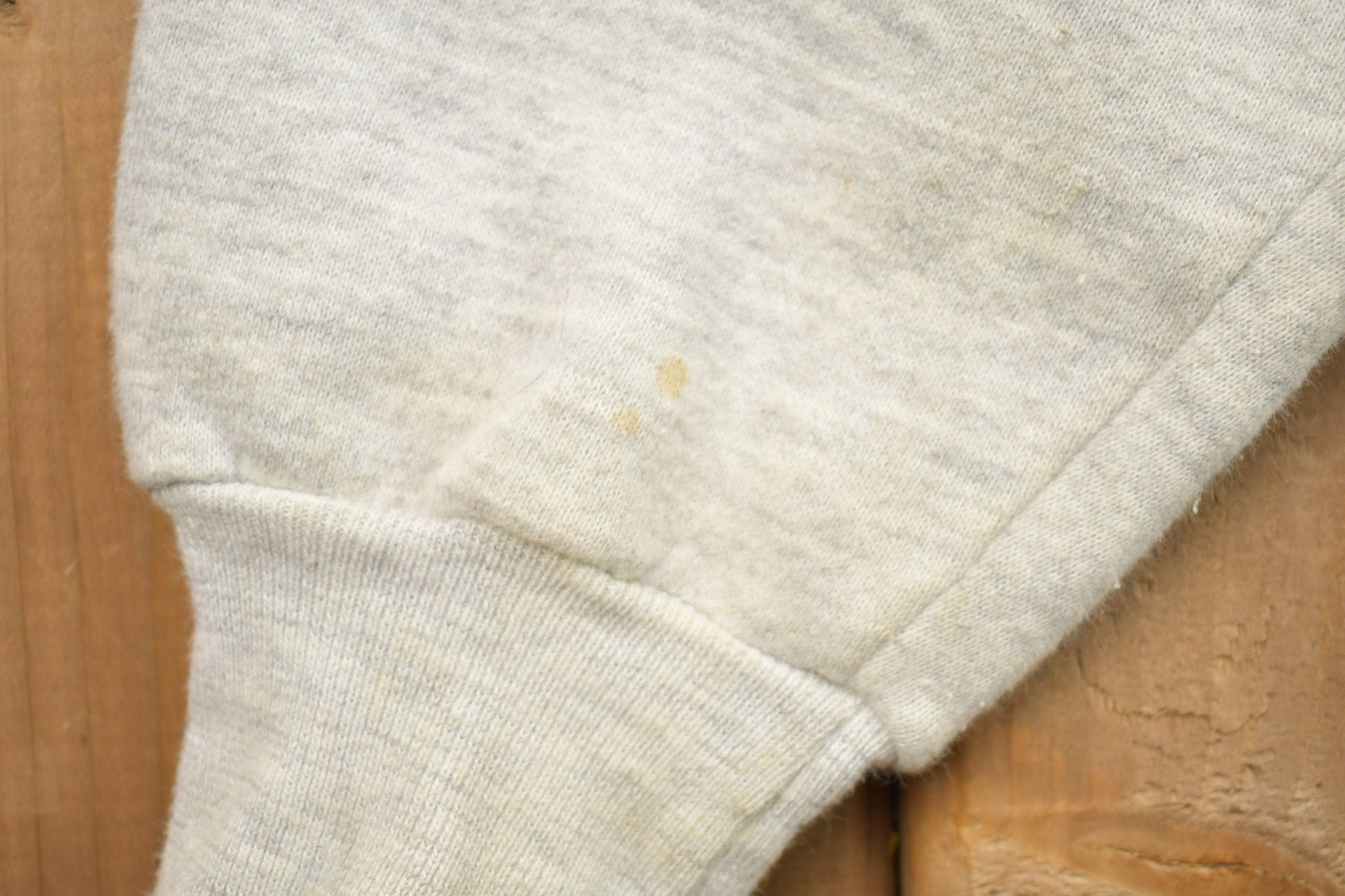 Other Clothing > Gender Neutral Adult Clothing > Hoodies & Sweatshirts > Sweatshirts Vintage 1990s Drake University Bulldogs Collegiate Jansport Crewneck NCAA Sweatshirt Men's Small