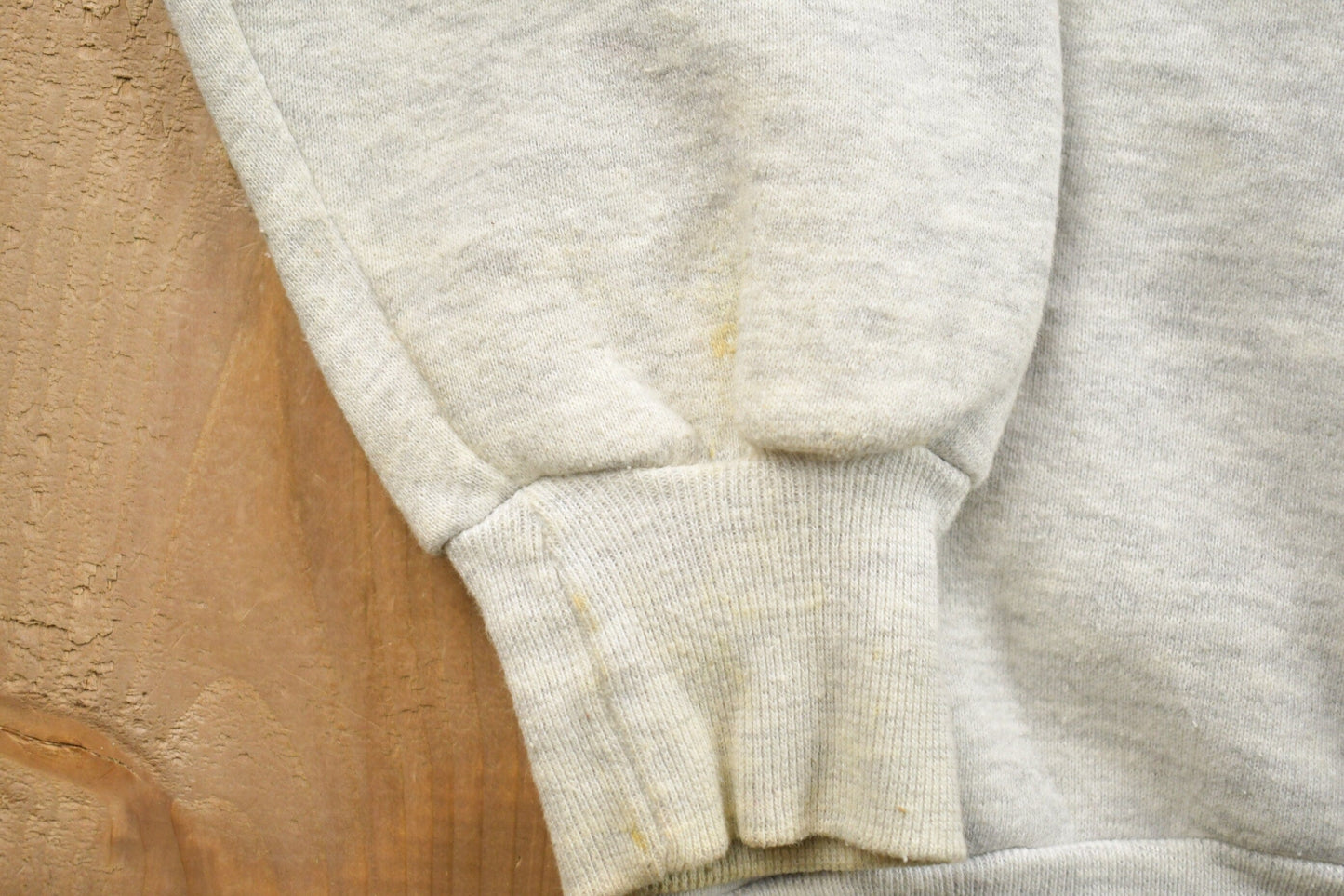 Other Clothing > Gender Neutral Adult Clothing > Hoodies & Sweatshirts > Sweatshirts Vintage 1990s Drake University Bulldogs Collegiate Jansport Crewneck NCAA Sweatshirt Men's Small