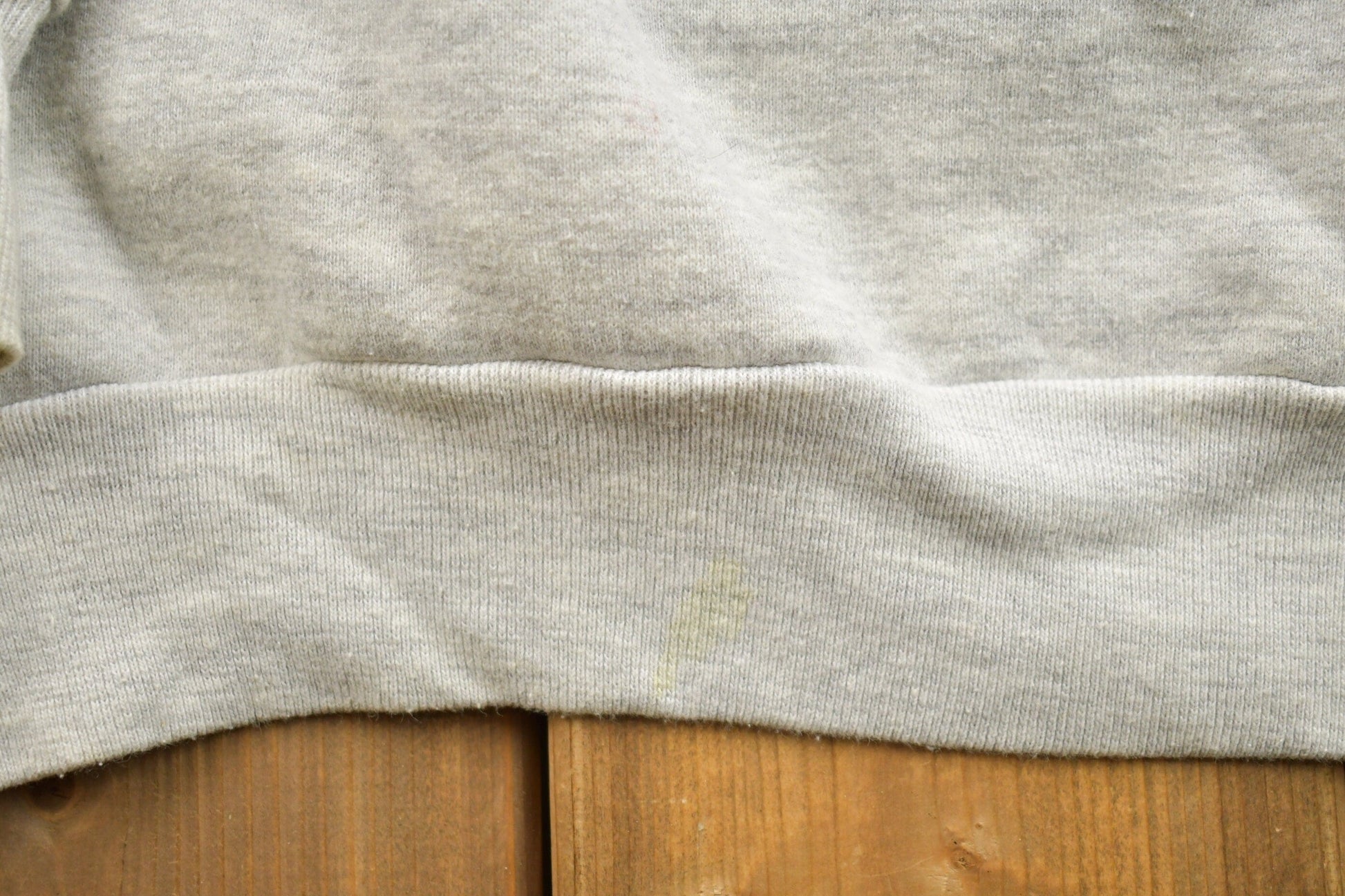 Other Clothing > Gender Neutral Adult Clothing > Hoodies & Sweatshirts > Sweatshirts Vintage 1990s Drake University Bulldogs Collegiate Jansport Crewneck NCAA Sweatshirt Men's Small