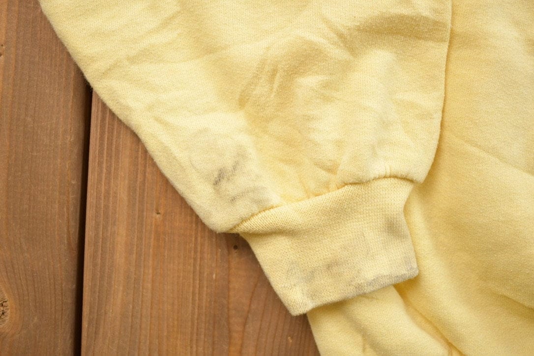 Other Clothing > Gender Neutral Adult Clothing > Hoodies & Sweatshirts > Sweatshirts Vintage 1990s Floral Crewneck Sweater Men's Large