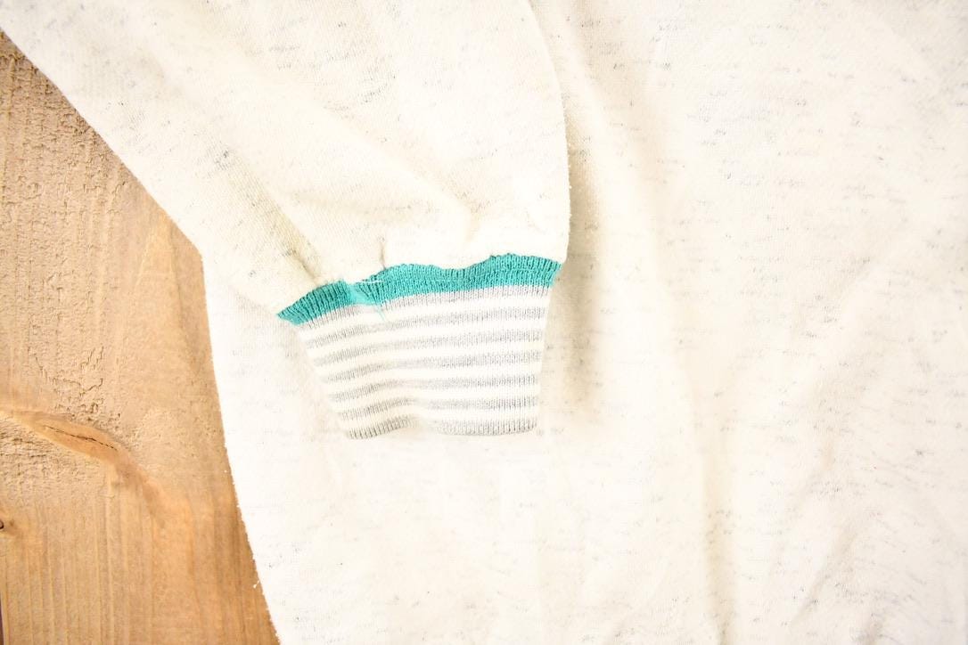 Other Clothing > Gender Neutral Adult Clothing > Hoodies & Sweatshirts > Sweatshirts Vintage 1990s Mankato State Crewneck Sweatshirt Men's M