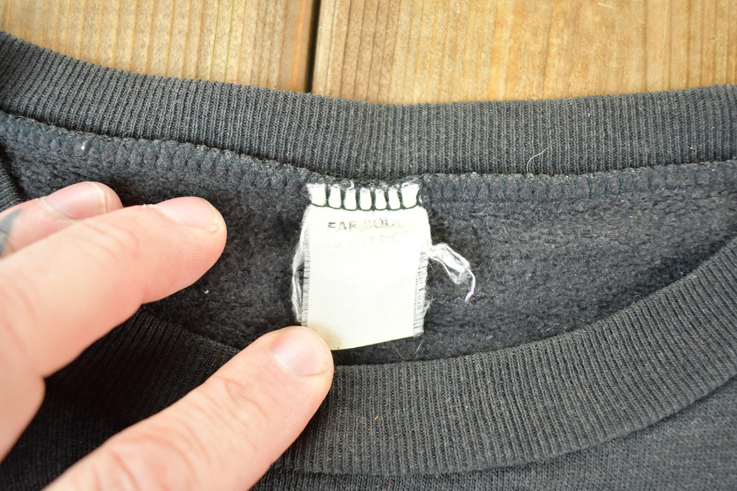 Other Clothing > Gender Neutral Adult Clothing > Hoodies & Sweatshirts > Sweatshirts Vintage 1990s Mont Saint Michel France Crewneck Sweatshirt Mens L