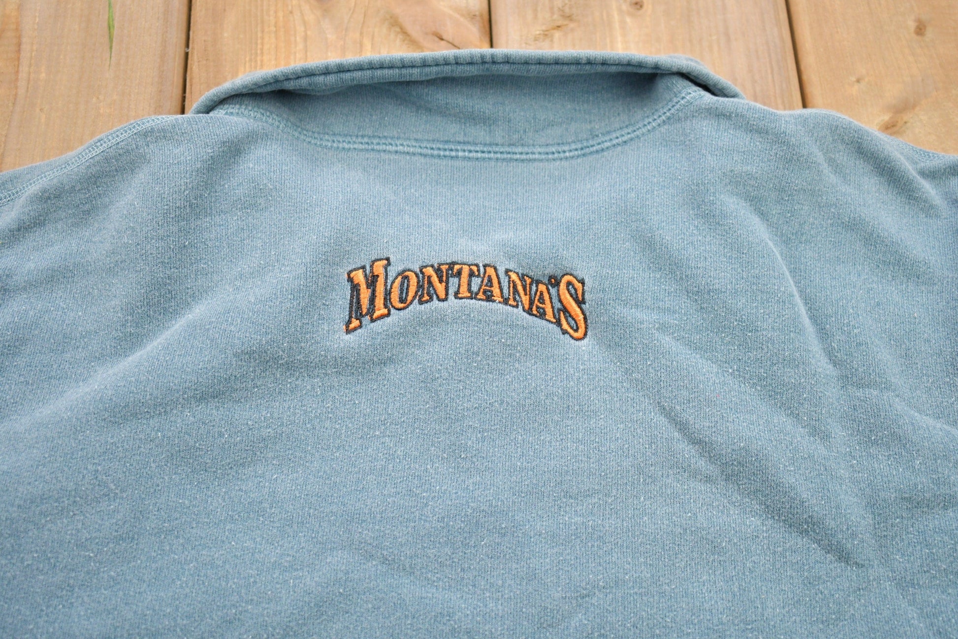 Other Clothing > Gender Neutral Adult Clothing > Hoodies & Sweatshirts > Sweatshirts Vintage 1990s Montana's Cookhouse Saloon Sweatshirt Men's Large
